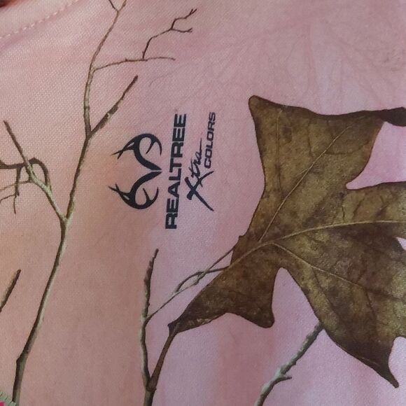 - Real Tree Pink Camo Large Hoodie - Picture 3 of 7